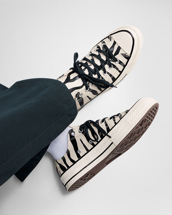 Chuck 70 Glow-In-The-Dark Zebra Print Low Top